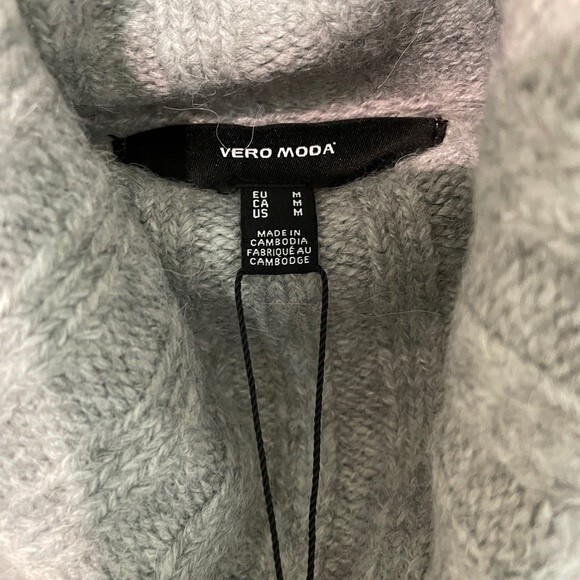 Vero Modo Berko Turtleneck Sweater Light Grey - NWT - Picture 5 of 6